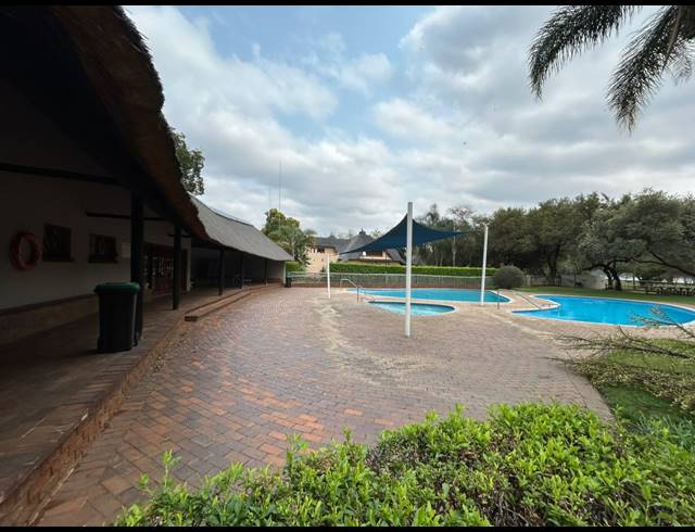 4 BEDROOM HOUSE FOR SALE IN BROEDERSTROOM